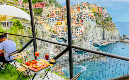 Nessun Dorma Bar with best view of Manarola, Cinque Terre